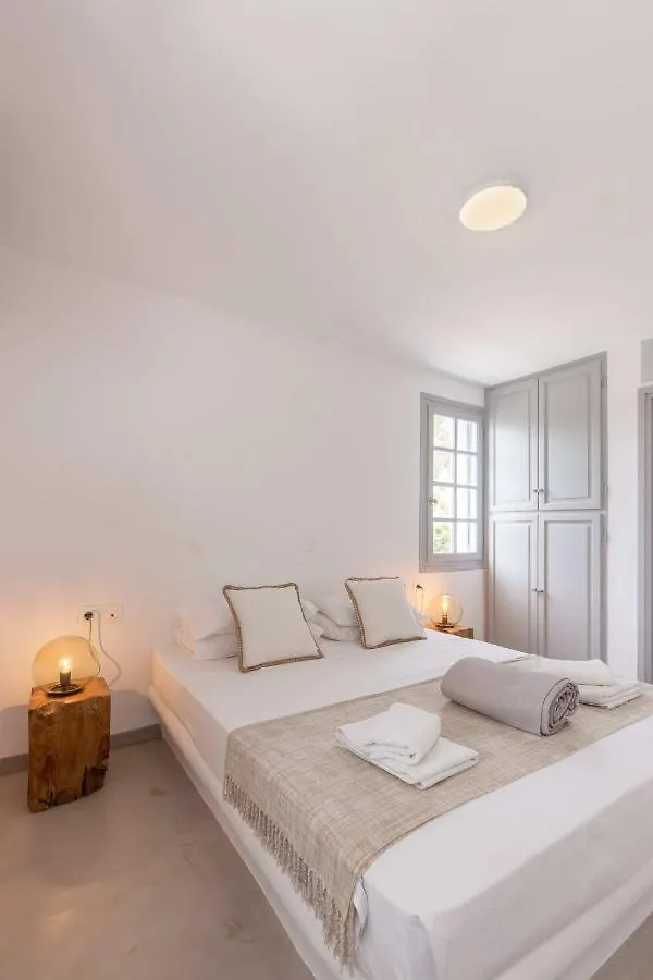 Villa Valente In Mykonos With Two Pools! Platis Gialos